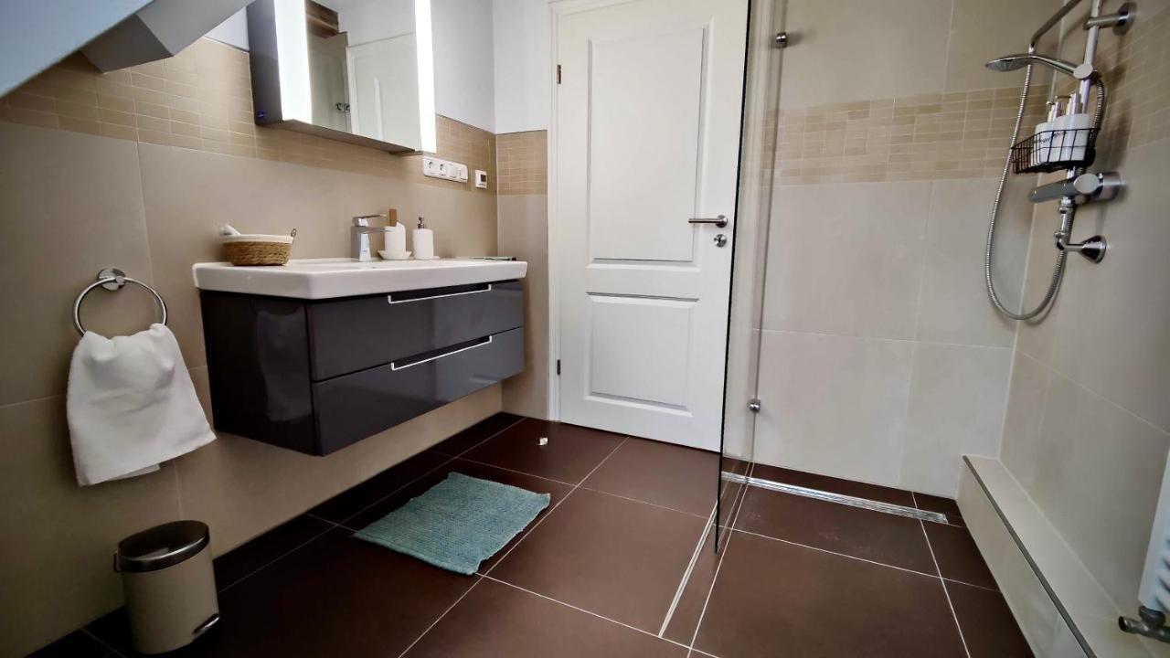One Apartment'S⎢Neu+Zentral⎢Alberstplatz⎢Altbau Coburg Zewnętrze zdjęcie