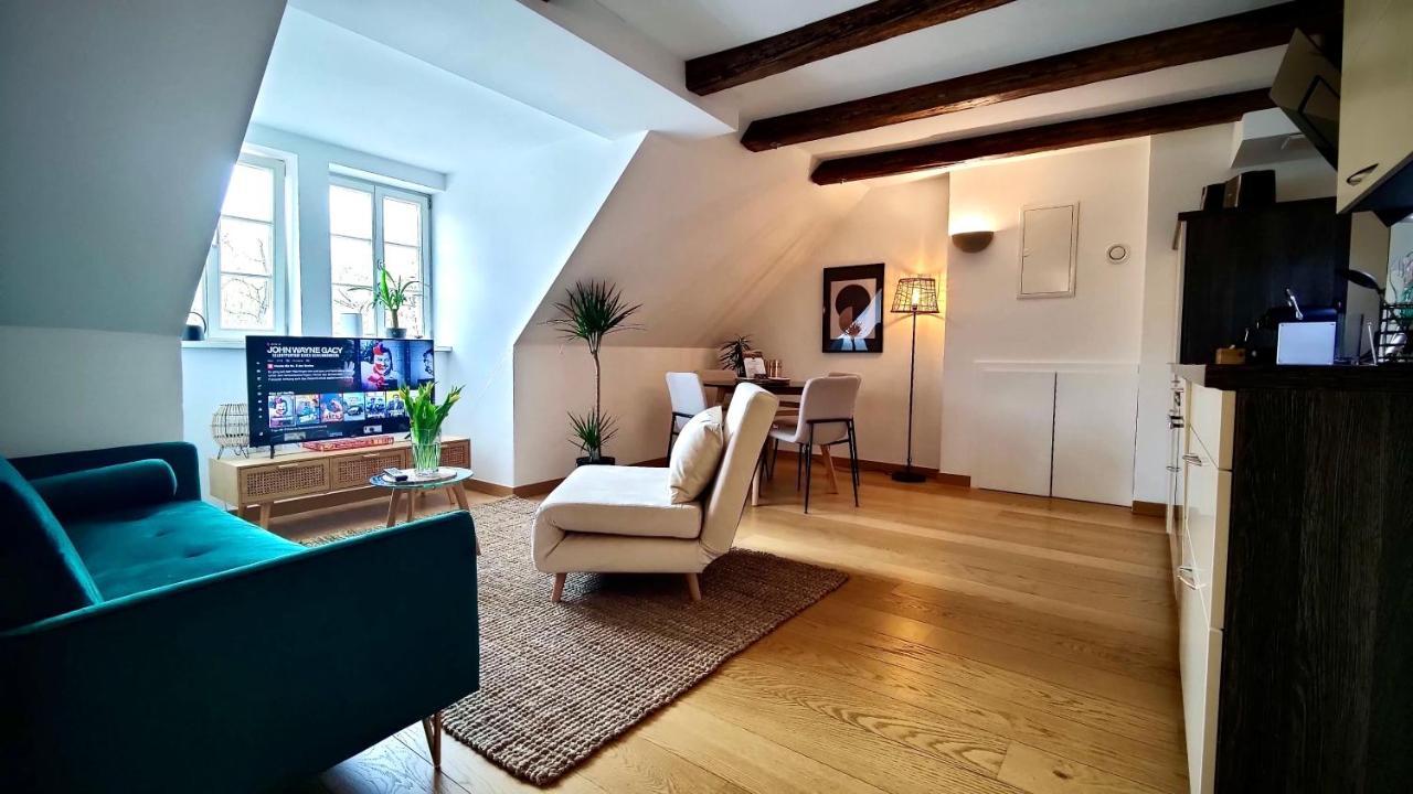 One Apartment'S⎢Neu+Zentral⎢Alberstplatz⎢Altbau Coburg Zewnętrze zdjęcie